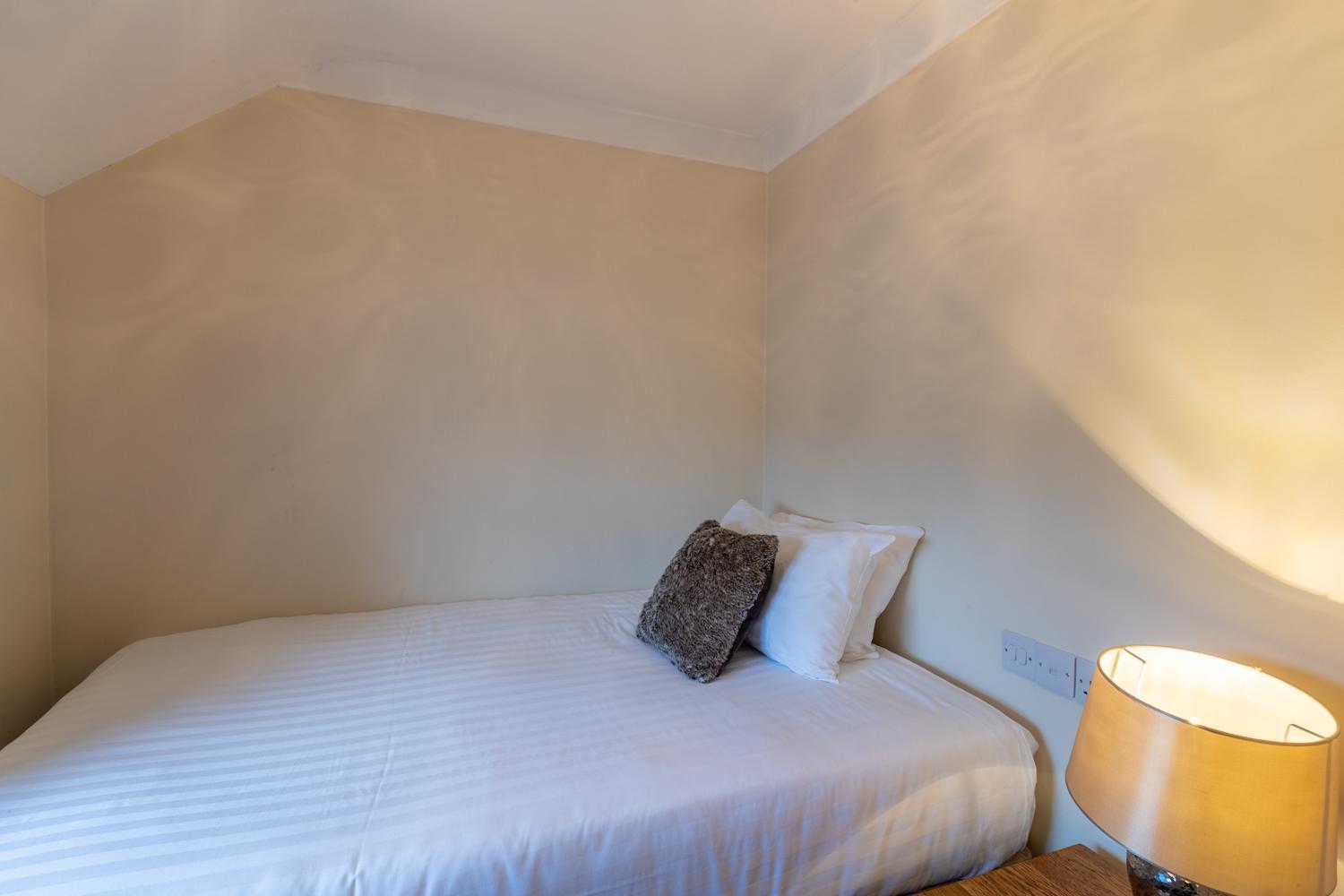 Lakes Hotel & Spa Bowness-on-Windermere Δωμάτιο φωτογραφία A single bed