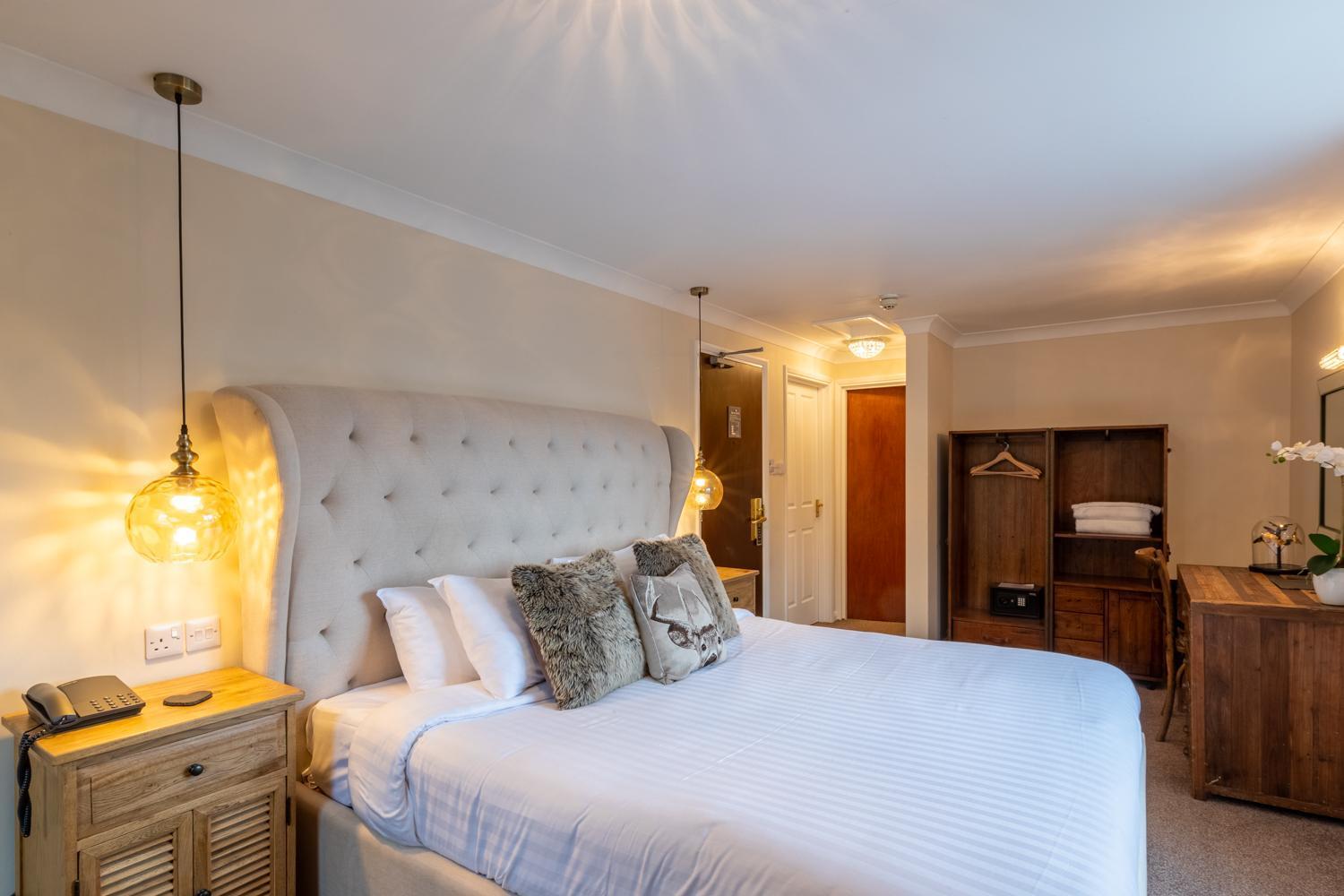 Lakes Hotel & Spa Bowness-on-Windermere Δωμάτιο φωτογραφία A bedroom at the hotel