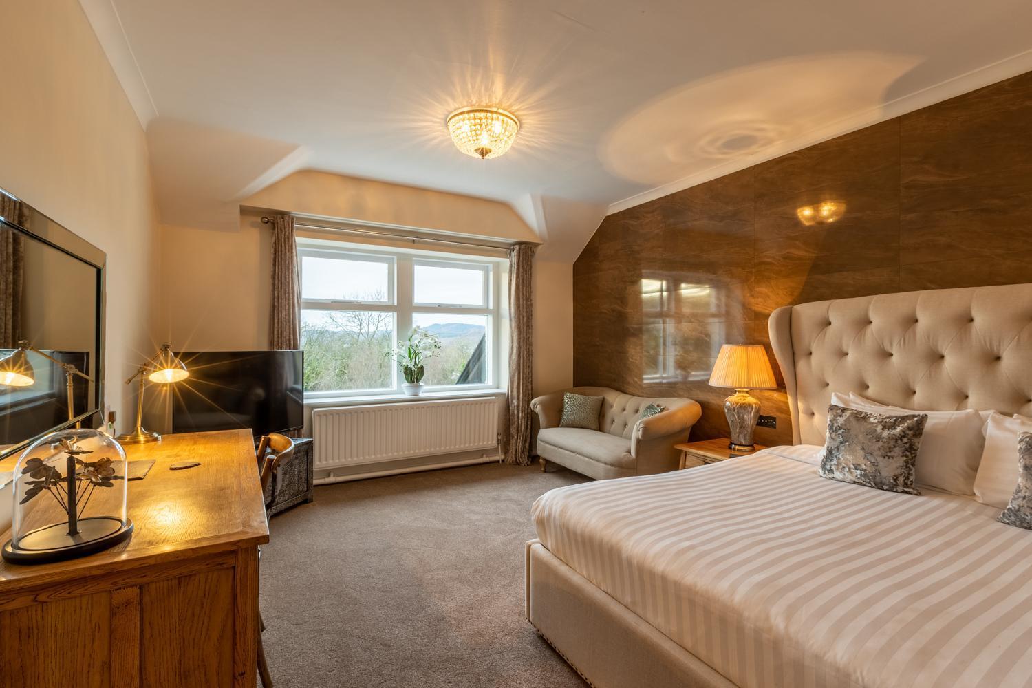 Lakes Hotel & Spa Bowness-on-Windermere Δωμάτιο φωτογραφία A bedroom at the hotel